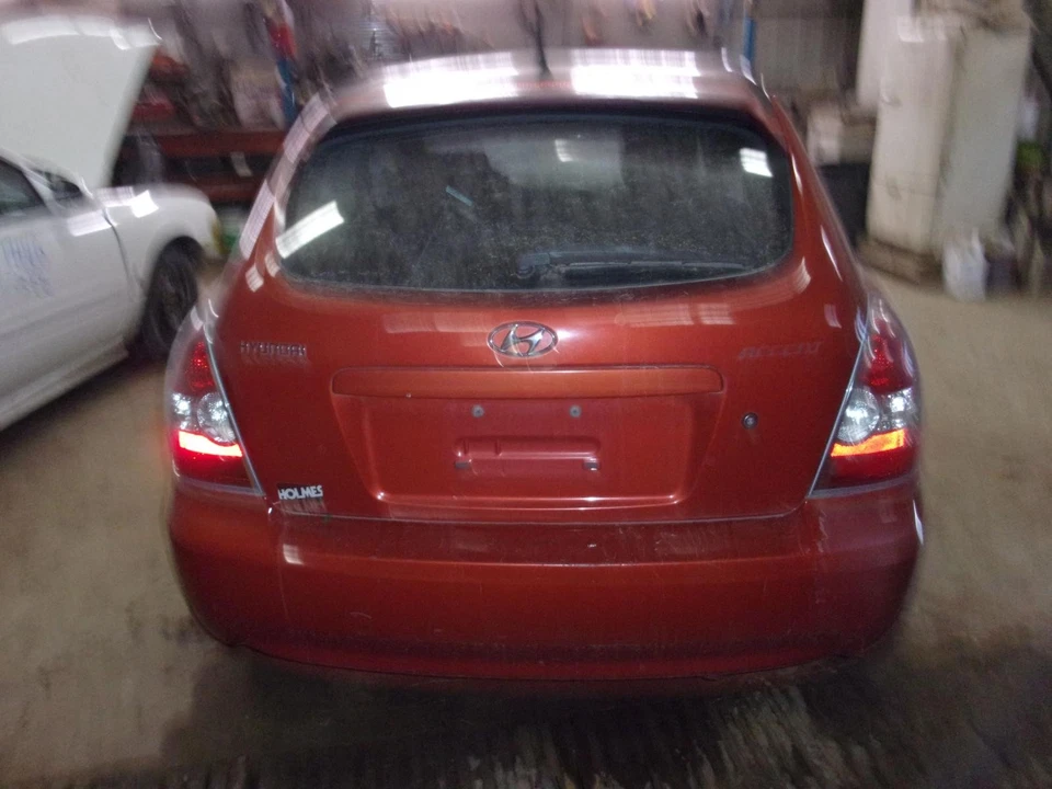 Used Front Left Door Assembly Front fits: 2007 Hyundai Accent Htbk 3 Dr electric Foto 2 de 4