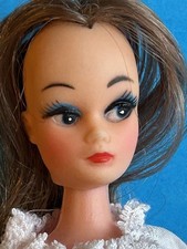 🩶 Vintage 1960s or 1970s Barbie, Tressy Doll Size Clone Doll & Dress - VGC