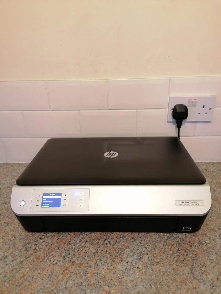 HP Envy 4504 kabelloser All-in-One-Tintenstrahldrucker (Drucken, Scannen, Kopieren, Foto) - Bild 3 von 4