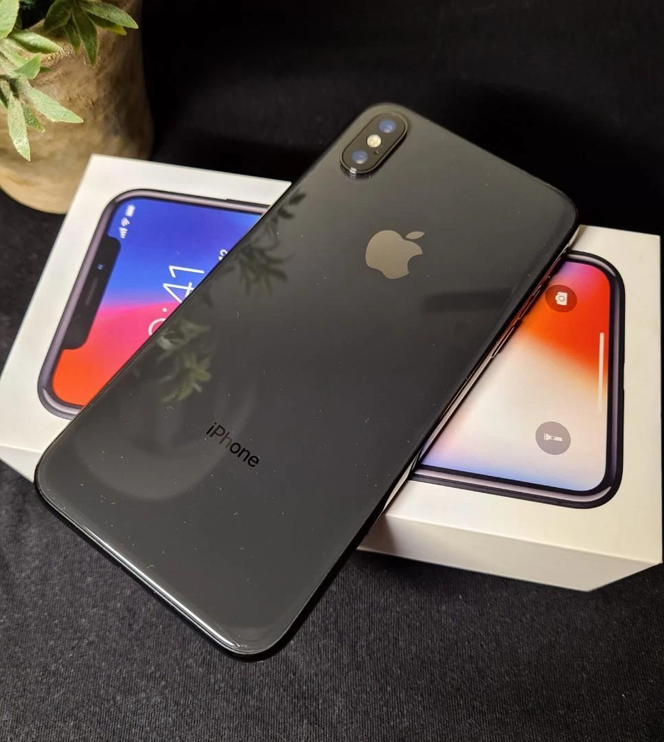 New in Sealed Box Apple iPhone X 256GB A1865 USA UNLOCKED 