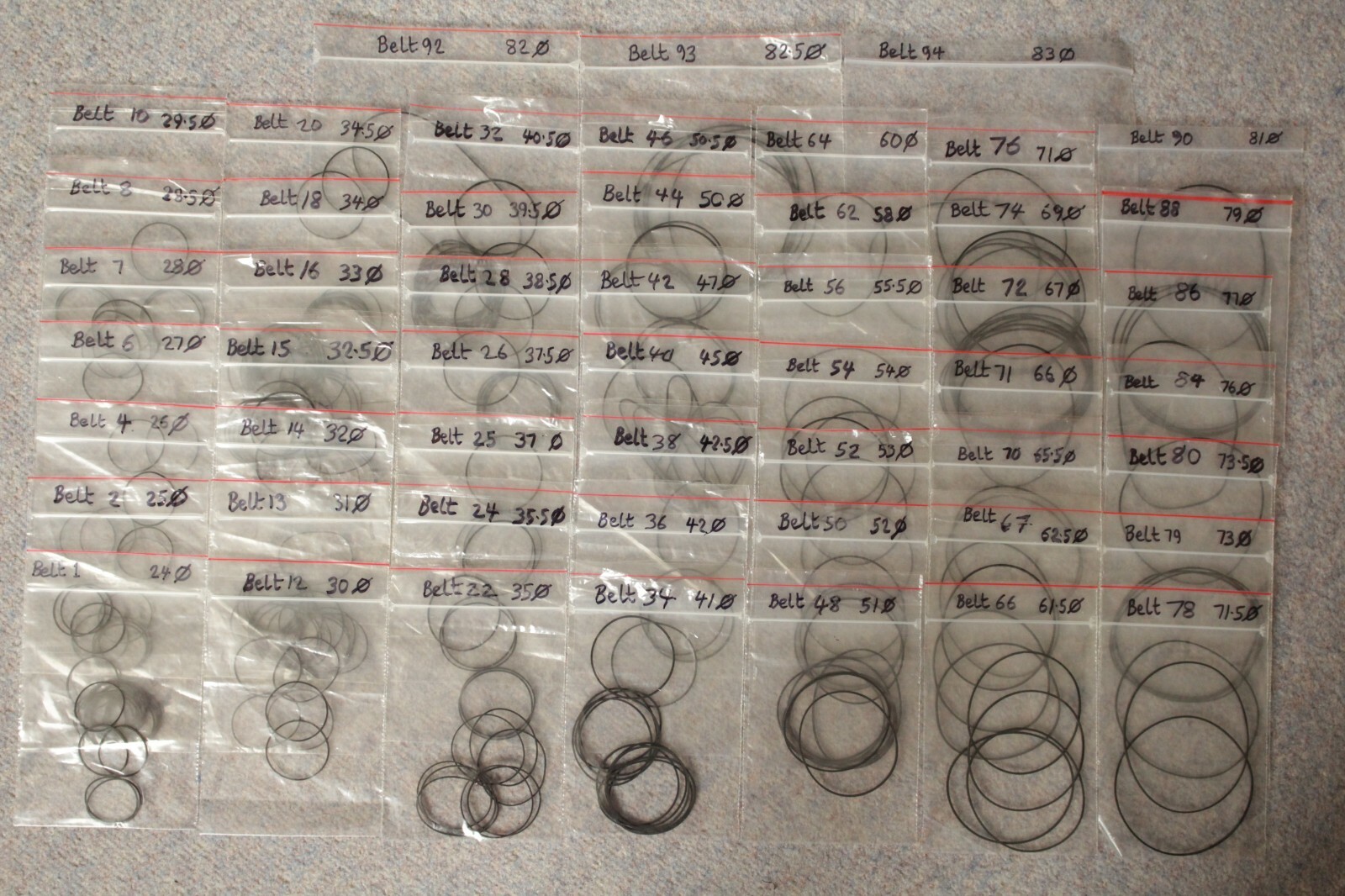 31mm Tape Drive Belt Rubber for Cassette Players. Length 97.5mm x 0.8mm