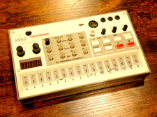 Korg Volca Sample Digital Sample Sequencer