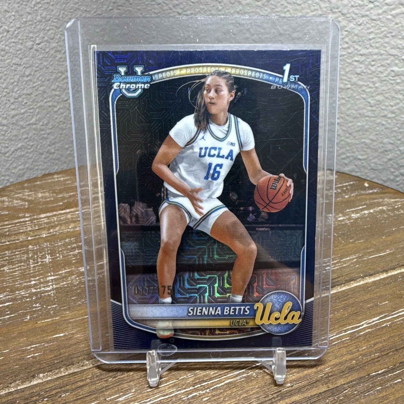 L 2025-26 Bowman Chrome Prospects Sienna Betts UCLA #BCP-13 /175 Mojo Refractor