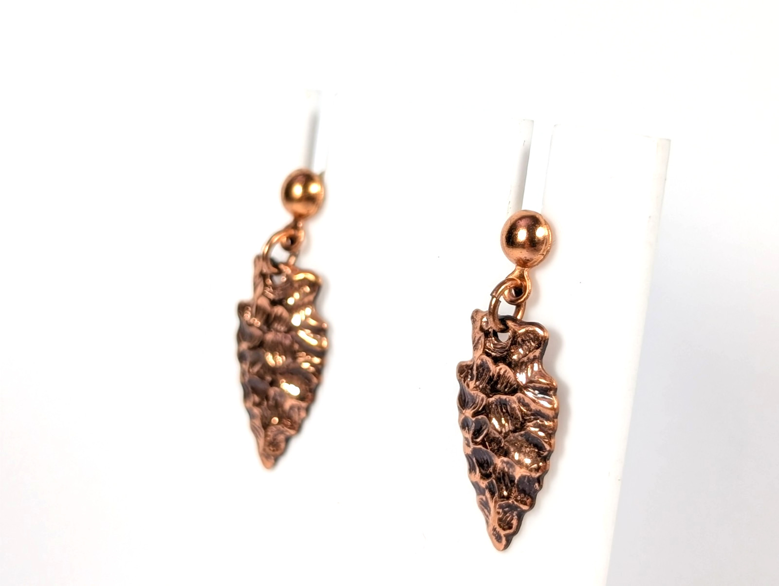Vtg Copper Arrowhead Hammered Dangle Earrings Sou… - image 4