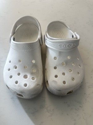 CROCS Kids Classic Clogs White Size 2 Shoes 