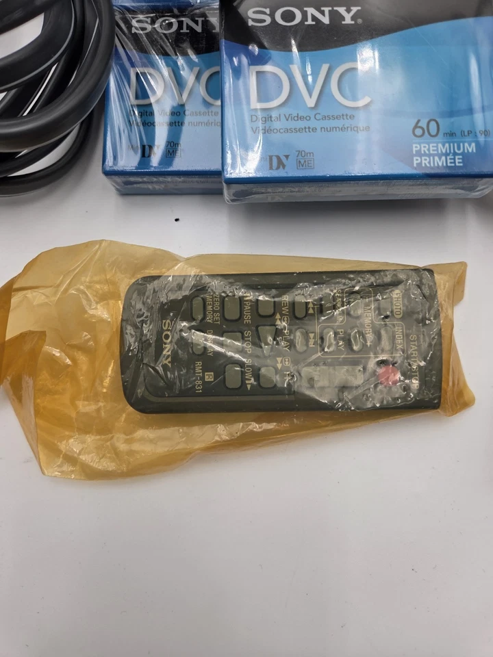 Sony HDR-FX7 HDV Digital Video Camcorder–Tested Working–2 Batts, Remote & Tapes - Image 4 of 4