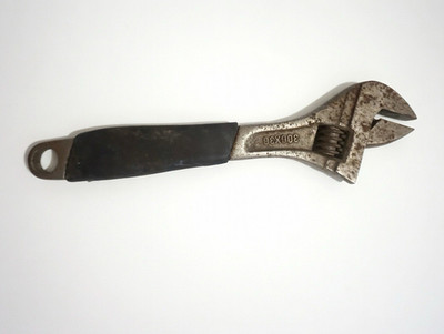 SILVANUS 300x36 Adjustable Wrench 300mm Non-Ratcheting Metal Black Handle