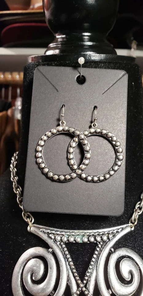 Colar Gargantilha e Brinco Chico's Silvertone Scroll 10,5" - Imagem 4 de 4