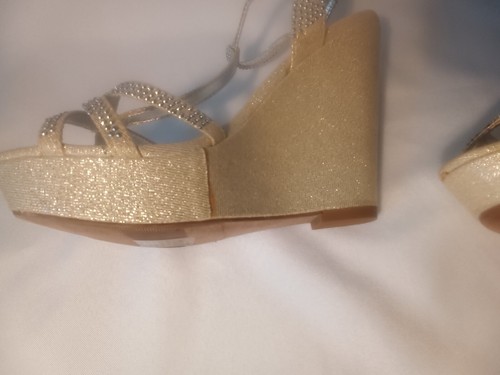 Material Girl Silver Beaded Pamper 5 3/8" Wedge Strappy Sandals Size 9M - Picture 7 of 8