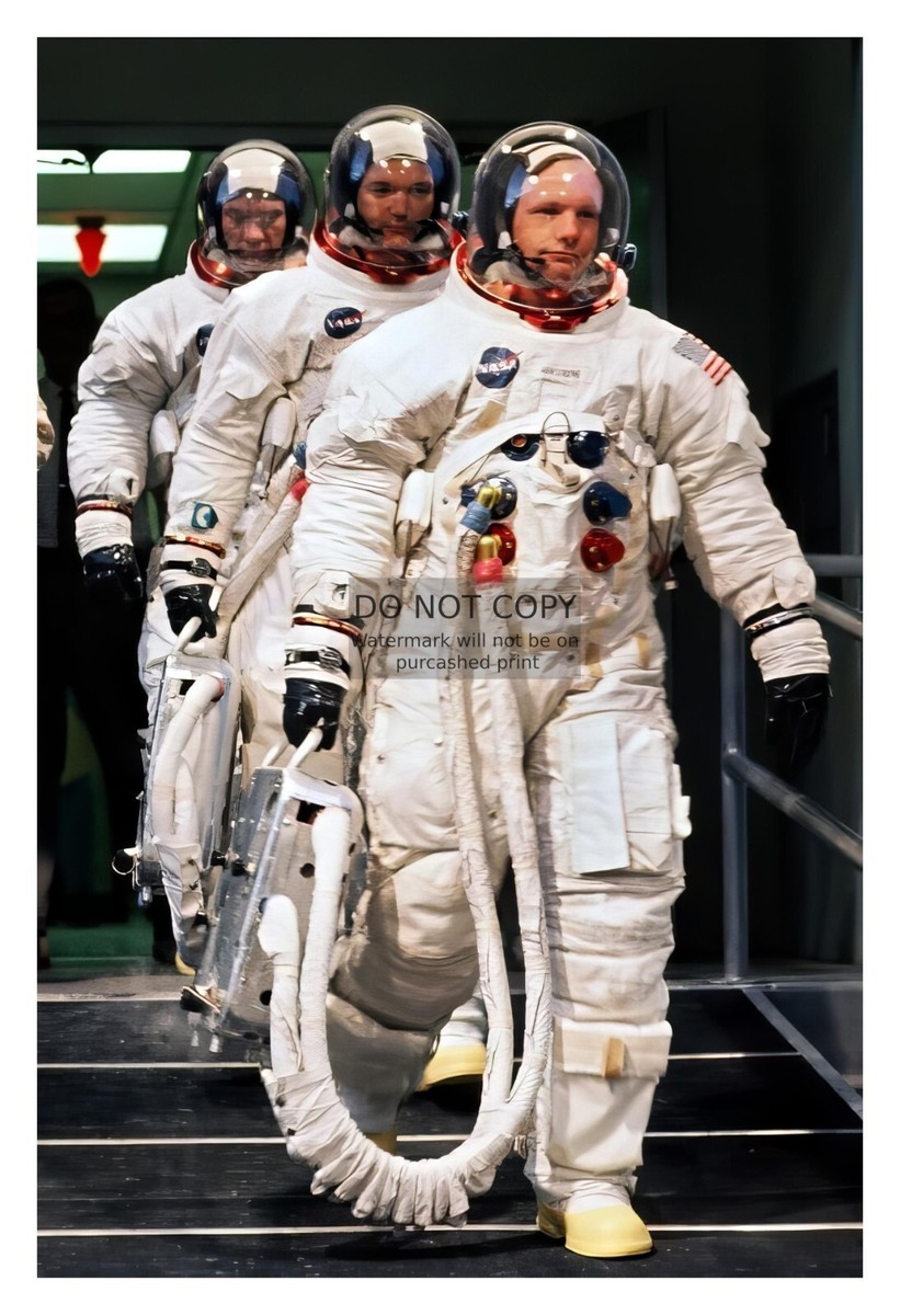 APOLLO 11 CREW WALKOUT TO VAN FOR COUNTDOWN DEMONSTRATION 1969 4X6 NASA  PHOTO