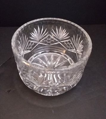 Vintage Essex by Crystal Clear Industries 24% Lead Crystal Bowl 4  by 6 ''.