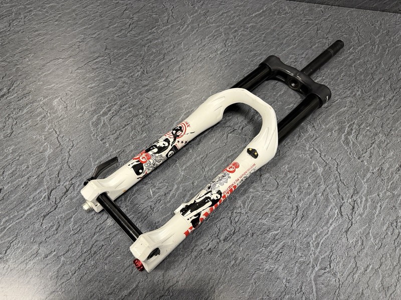 Marzocchi Bomber 66 RC3 26” Forks