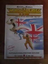 MAGAZINE BENSON AND HEDGES WORLD SERIES CUP 1982 -1983    GREAT * MUST SEE *