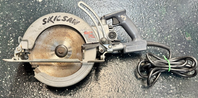 Skilsaw 8-1/4'' 60 Degree Pro Bevel Corded Worm Drive(HD5860)