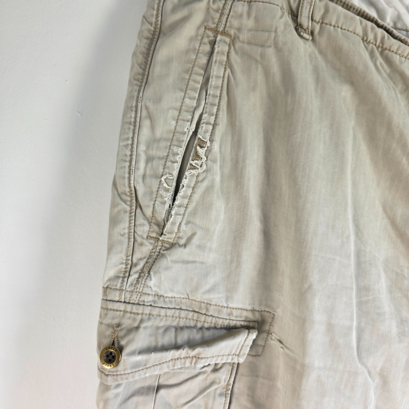 Levi’s Cargo Shorts Mens W38 Beige Utility Combat Shorts Cotton image 5