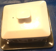 VINTAGE BESWICK CHEESE OR BUTTER DISH,  1970Made In England. Beautiful design