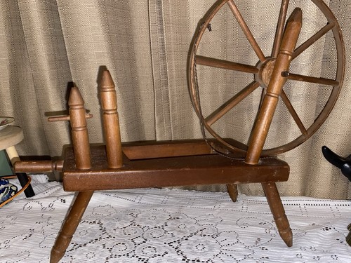 Vintage Miniature Wooden Spinning Wheel Salesman Sample / Textile Display Model