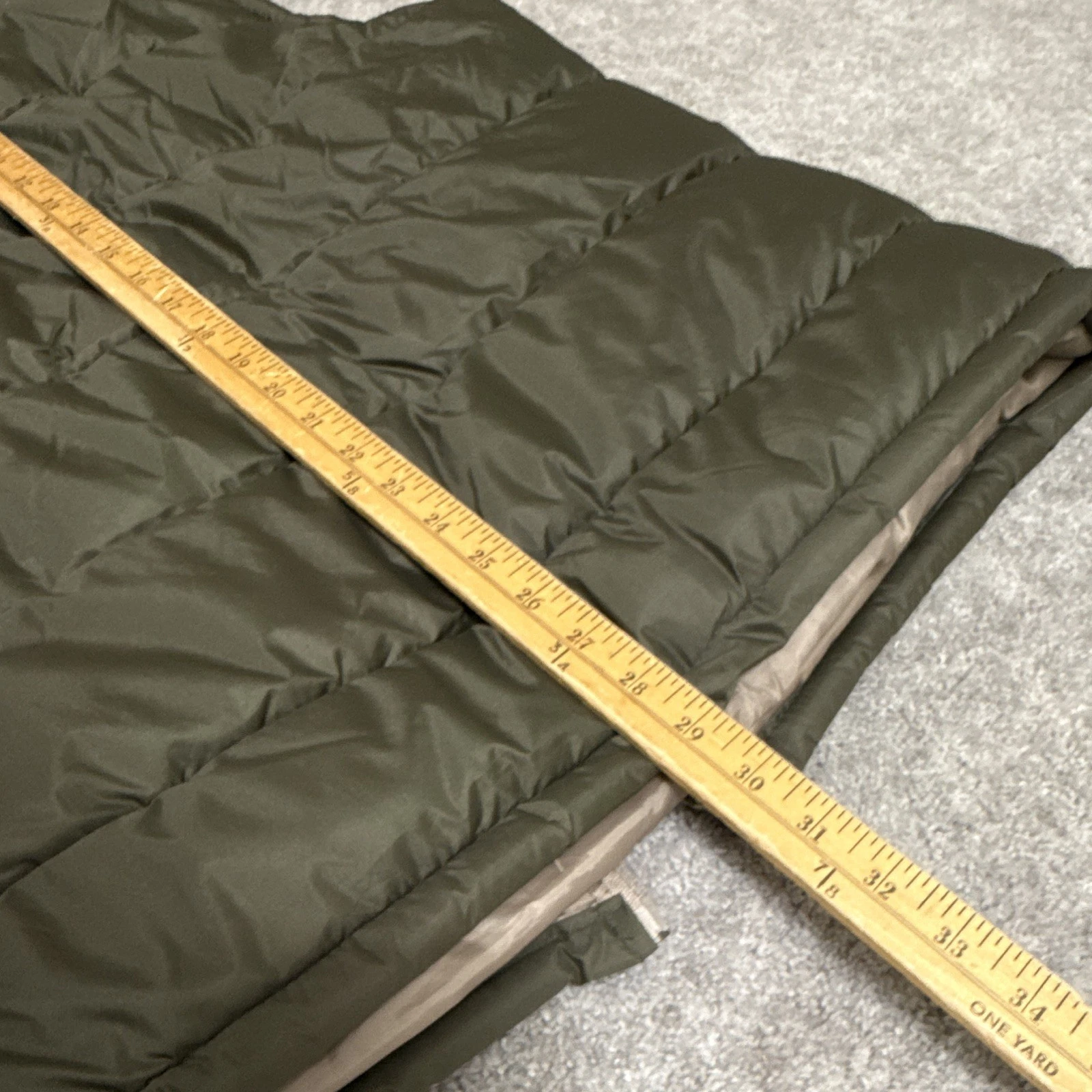 Fourcast Outerwear Men’s Green Quilted Puffer Vest Full Zip Pockets Size L image 9