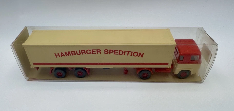 WIKING #512 SCANIA 111 Hamburger Spedition w/40 Ft Container - HO Scale - Image 2 of 4