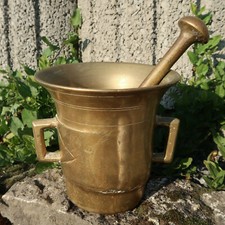 Wundersch&ouml;ner gro&szlig;er alter M&ouml;rser Messing mit St&ouml;&szlig;el Pistill Apothekenm&ouml;rser