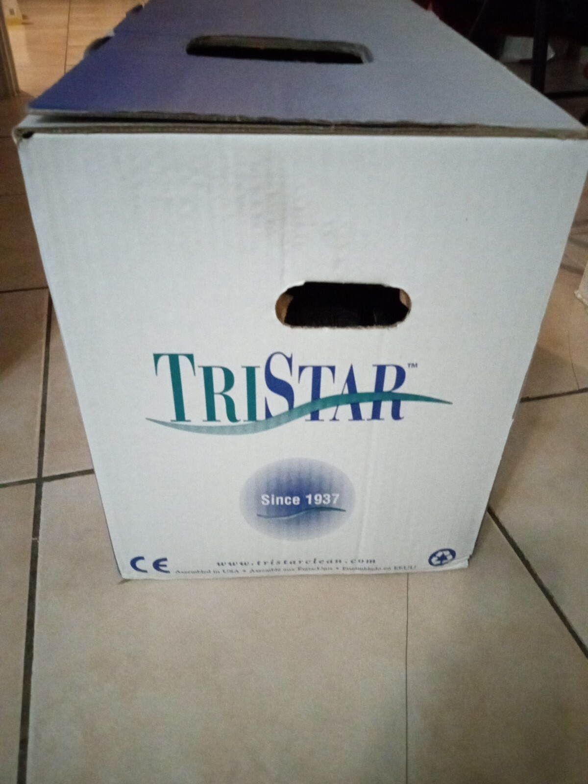 230Volt TRISTAR CS A101U Canister Vacuum Cleaner with Hose Power Nozzle