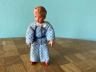 Junge Caco 50er  Metallfüße  Puppe Puppenhaus Puppenstube 1:12 dollhouse  doll