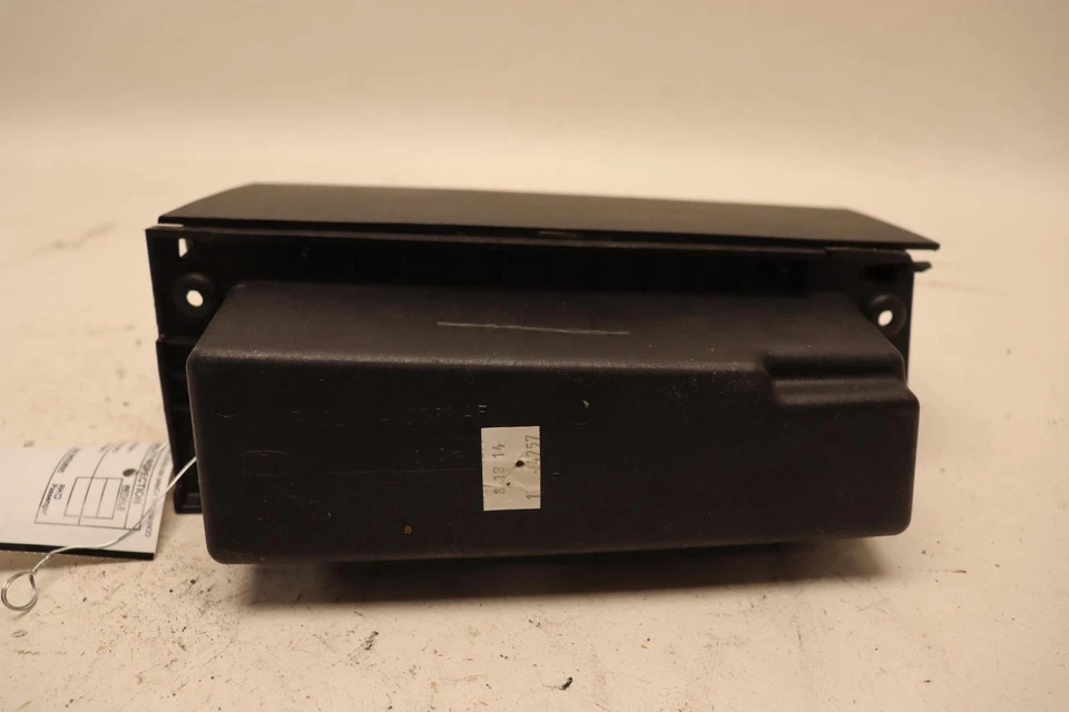 Ford Flex 2013-2019 reposabrazos trasero izquierdo puerta de pestillo de almacenamiento OEM Foto 4 de 4