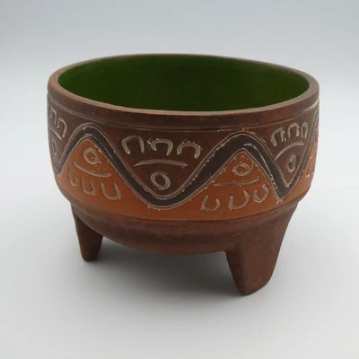 Vintage Mexican Tlaquepaque Tripod Pottery Bowl Green Glaze Incised Design - Image 1 of 4