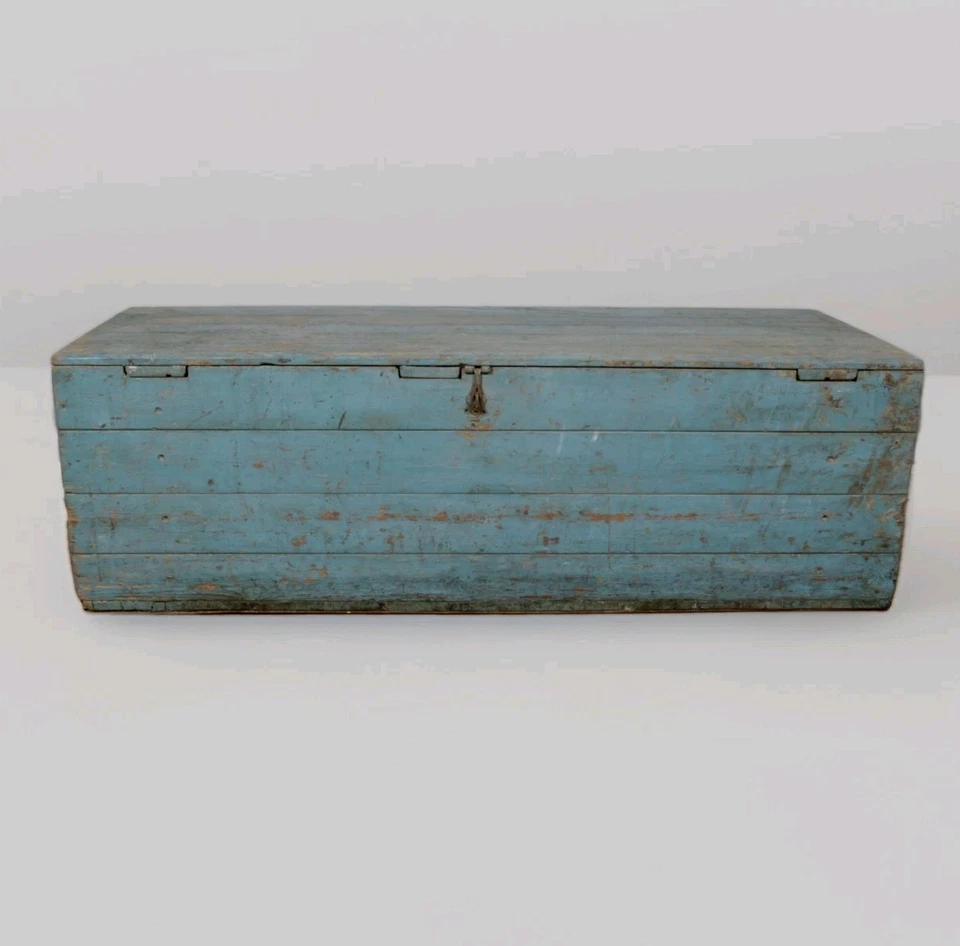 Rustic Blue Pine Chest Twin Handles Extra Large and Heavy Duty 170cm Wide - Image 3 of 4
