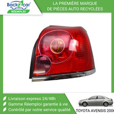 Feu arrière Toyota AVENSIS