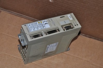Yaskawa Servopack SGD-04VH