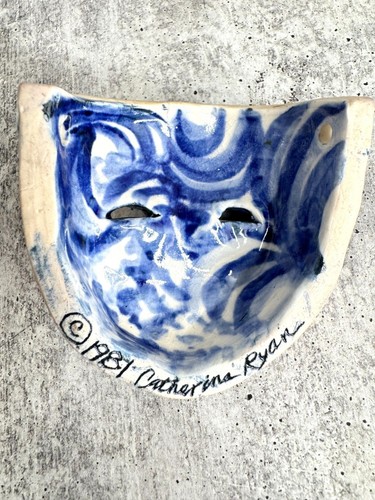 Catherine Ryan 1981 Ceramic Swan Decorated Mask - 第 3/7 張圖片