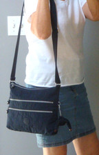 Borsa a tracolla KIPLING Alvar media nylon leggera scimmia blu tracolla
