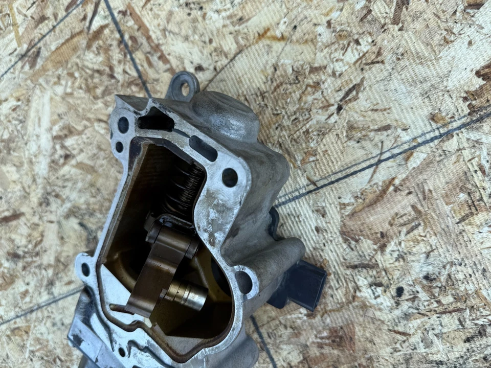 INFINITI G37 Q60 08-16 OEM MOTOR VVT DERECHO CIGÜEÑAL DERECHO ACCIONAMIENTO MOTOR ACTUADOR Foto 4 de 4