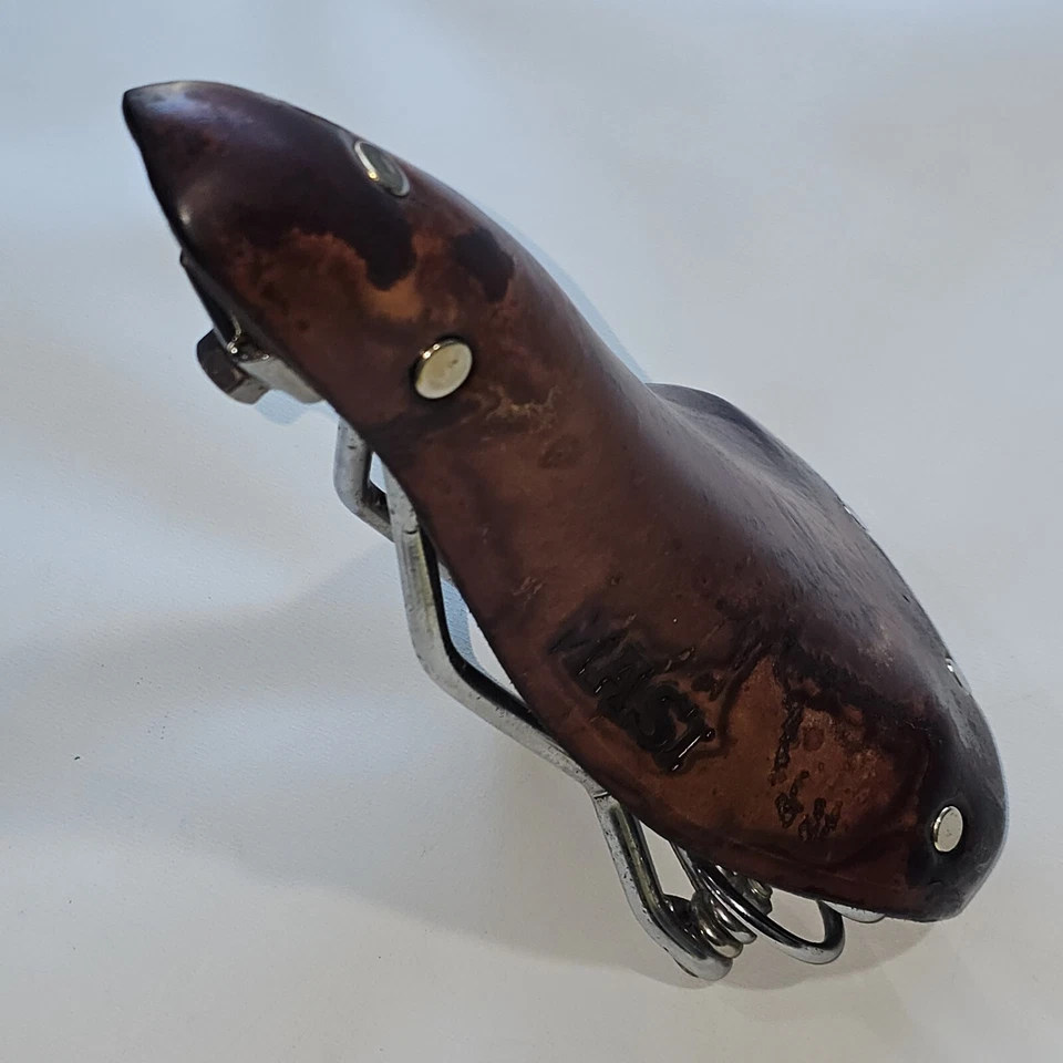 Asiento de sillín de cuero Masi bicicleta de carretera engranaje fijo Fixie remache de resorte de colección RARO Foto 3 de 4