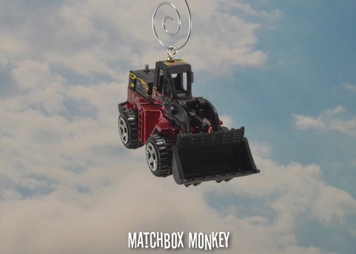 Custom Front End Wheel Loader 1/64th Scale Christmas Ornament w/ Bucket Shovel - Picture 4 of 8