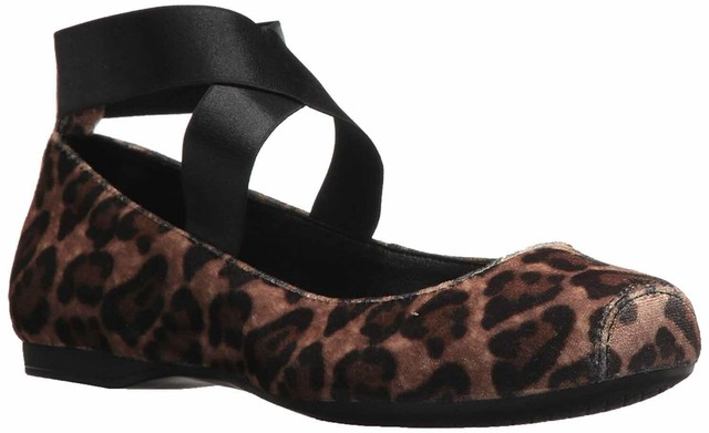 jessica simpson mandalaye