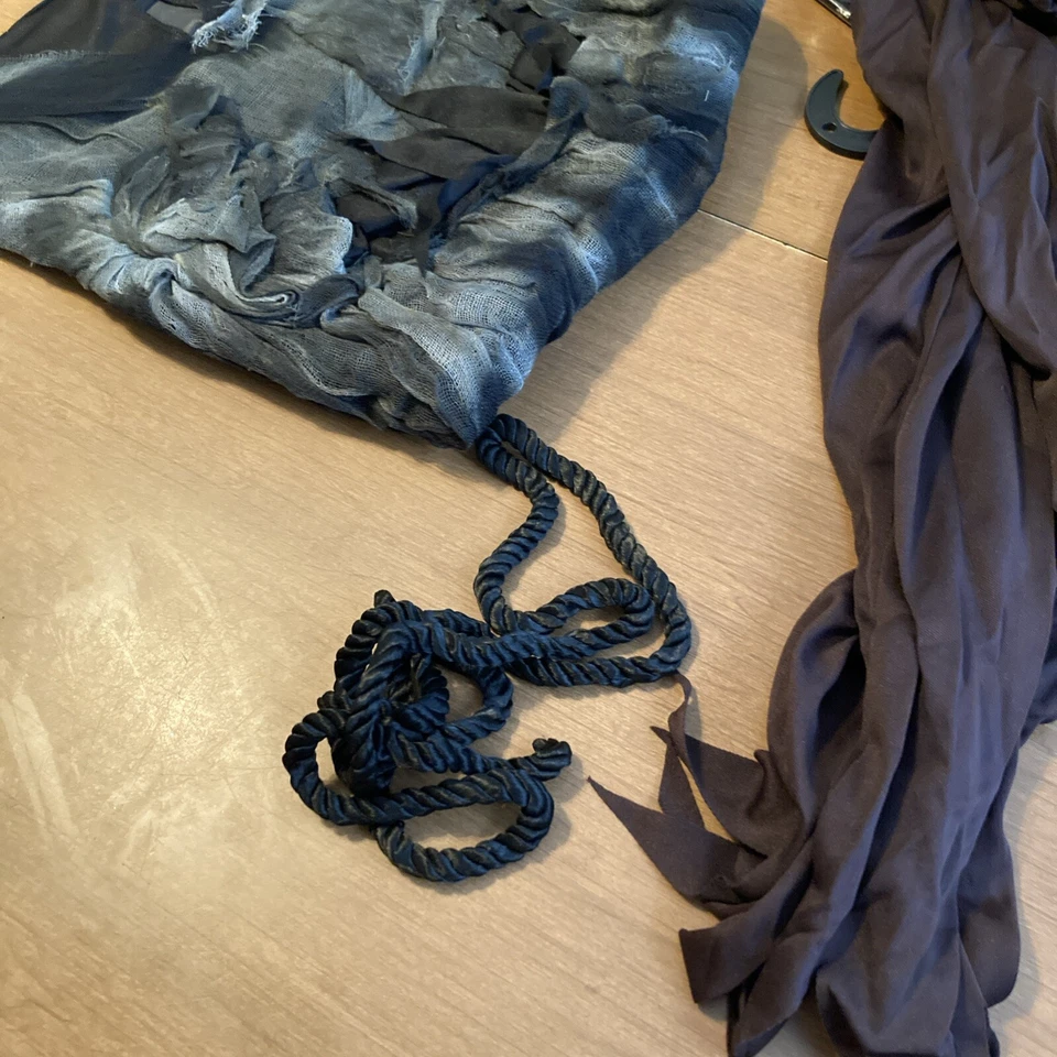 Disfraz Halloween, Cadáver Destrozado Disfraz Halloween Juvenil Pequeño M 8/10 Foto 3 de 4