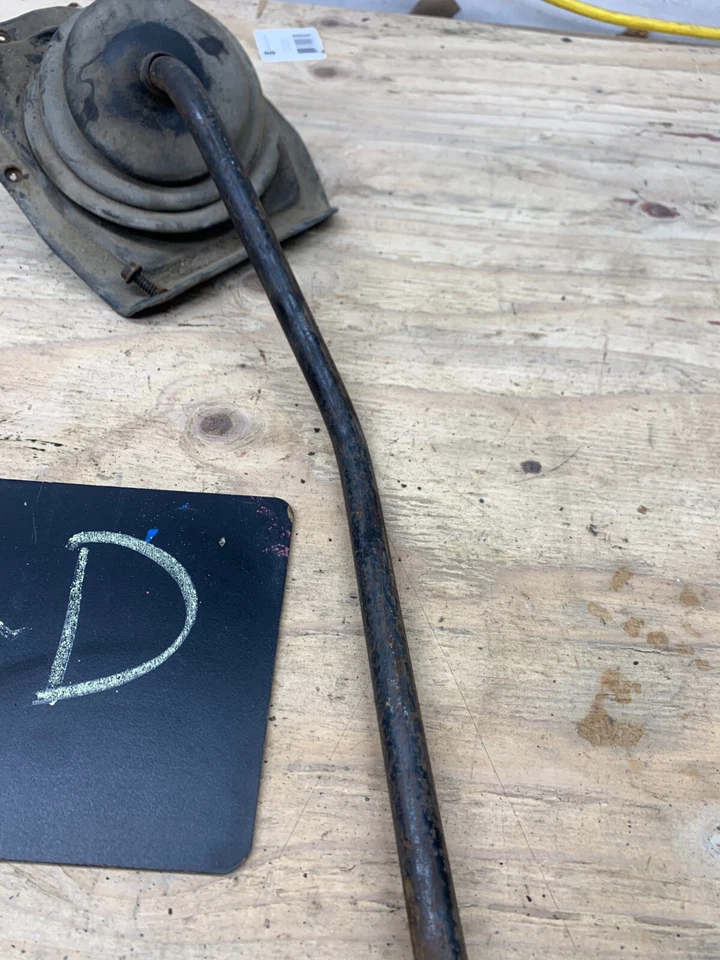 79 80 81 Ford T18 T19 4 speed Manual Transmission SHIFTER HANDLE W/NOB KNOB BOOT - Image 4 of 4