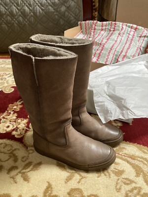 FRYE WOMANS BOOTS 5.5