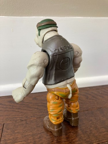 TMNT Ninja Turtles Out of the Shadows Rocksteady exc figure Rhino Chopper set - Picture 4 of 9