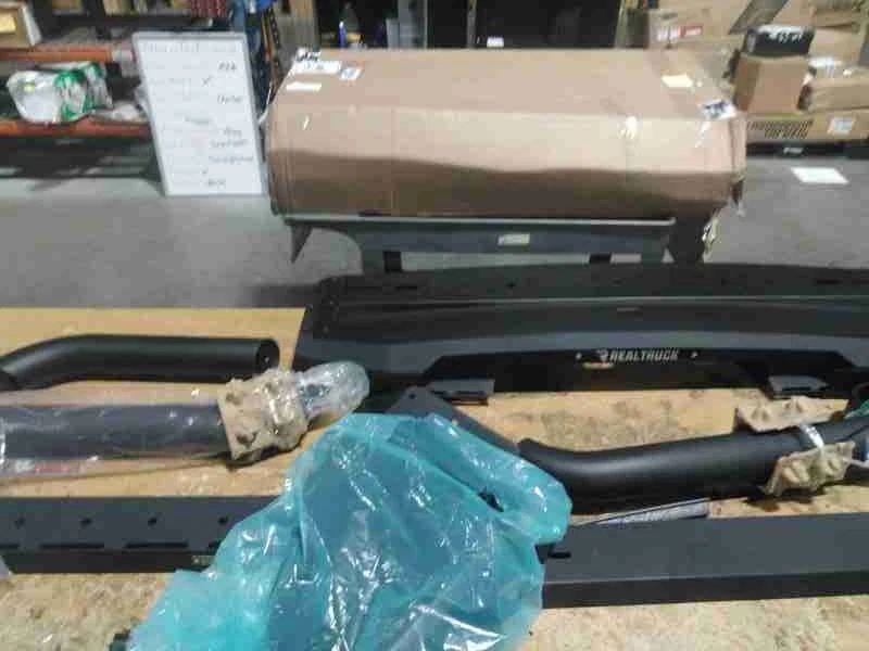 Barra deportiva Go Rhino para Chevrolet Silverado 1500 GMC Sierra 911010T negra 19-26 Foto 3 de 4