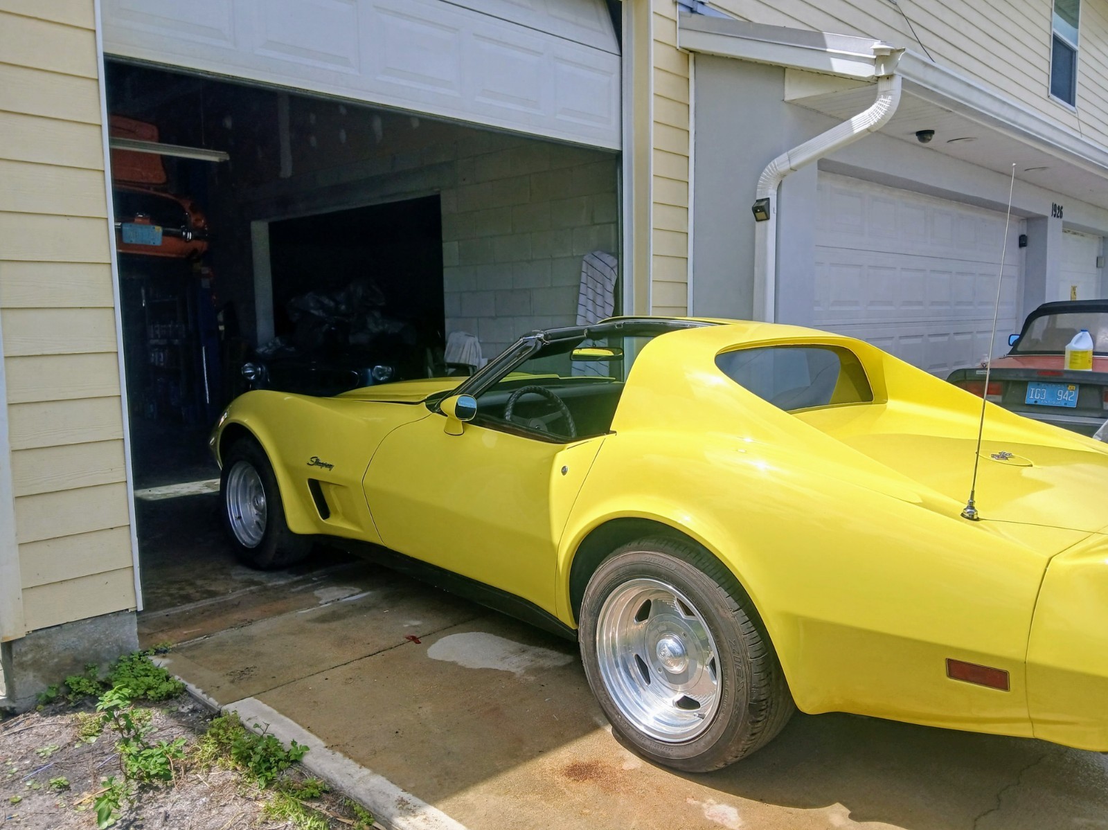 1976 Yellow Chevrolet Corvette   | C3 Corvette Photo 3