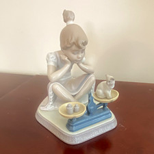 Lladro, Porcelain Glazed Girl Figurine weighi...