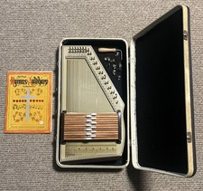 Vtg Oscar Schmidt 36 String Acoustic Autoharp w/ Case Tuning Tool Finger Picks
