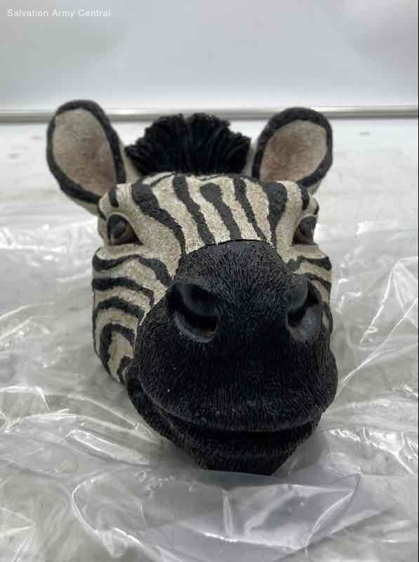 Black White Decorative Collectible Retro Style Zebra Head Wall Mount