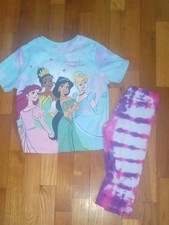 girl 6 Disney princess tee and tie dye capri leggings