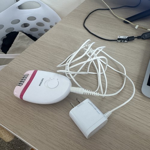Philips Norelco Satinelle Essential Compact Hair Removal Epilator