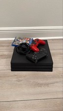 Sony PlayStation 4 Pro Nera 1TB, due controller, Lego Marvel Superhero 2