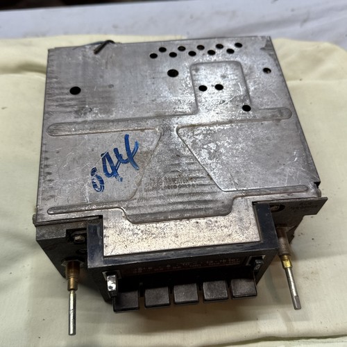 Vintage Ford Push Button 8 Track Am Fm Radio 70s Mercury? 0651-02 | eBay